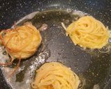 Une image de l'étape 3 de Tourbillon de Spaghetti à l'ail et parmesan.