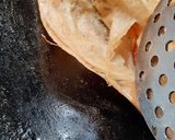 A picture of step 9 of Masala lachha paratha.
