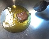 Foto langkah ke 3 dari resep Kornet lapis telur.