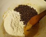 Foto del paso 4 de la receta: Galletitas con chips de chocolate 🍪