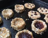 Foto del paso 3 de la receta: Galletitas/Pepas saludables 4 ingredientes sin aceite ni manteca