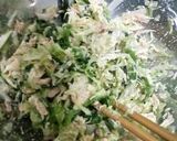 A picture of step 4 of Tuna-mayo Soy Sauce Cabbage and Spinach.