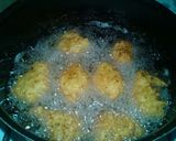 Foto del paso 3 de la receta: Croquetas de papa rallada😄😋