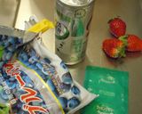 A picture of step 1 of Fizzy Soda Jelly.