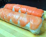 A picture of step 5 of Avocado Salmon Philadelphia Rolls.