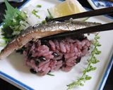 A picture of step 12 of Grilled Pacific Saury Sushi with Black Rice.