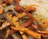 Foto del paso 3 de la receta: Vegetales saltados con carne