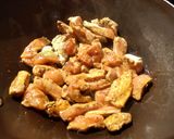 Foto del paso 2 de la receta: Pollo salteado con verduras