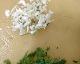 A picture of step 1 of Crisp garlic peri peri toast.