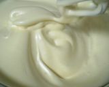 A picture of step 3 of Fluffy and Moist Swiss Rolls.