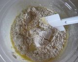 A picture of step 11 of Banana & Kiwi Muffins with Yogurt.