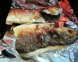 A picture of step 2 of Baked Fish With Salad In Plum Sauce.