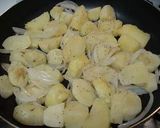 A picture of step 3 of Rich Salmon and Potato Gratin.