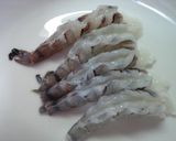 A picture of step 2 of Shrimp and Broccoli with Mayonnaise Sauce.