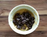 A picture of step 4 of Cookie in a Cup.