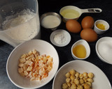 Foto del paso 1 de la receta: Cake de avellanas con papaya y melón deshidratado