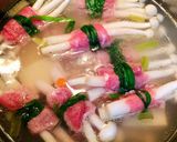 Hình bước làm 2 của món Canh Thịt Bò Nấm Bạch Tuyết
