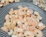 Foto del paso 2 de la receta: Medallones de merluza con salsa de mariscos