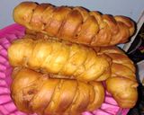 Foto langkah ke 4 dari resep Roti pisang lilit.