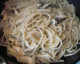 A picture of step 5 of Easy Japanese-style Mushroom Spaghetti.