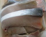 A picture of step 1 of How to Prepare Amberjack.