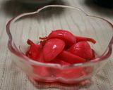 A picture of step 5 of Radishes Pickled in Sweet Vinegar.