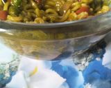 A picture of step 2 of Palak paneer gravy maggi.