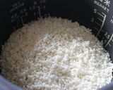 A picture of step 1 of Chestnut Rice Made with Mochi Rice (Okowa) Made in a Rice Cooker.