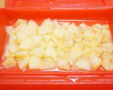 A picture of step 3 of Apple Compote in a Silicone Steamer.