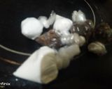 A picture of step 3 of Zobo drink.