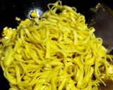 Foto langkah ke 3 dari resep Mie Kecap.