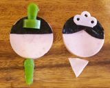 A picture of step 9 of Hina Doll's Day Character Bento Rice Balls.