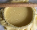 A picture of step 6 of Seasonal Tarts.