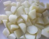 A picture of step 1 of Seppie e patate squid and potatoes.