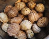 A picture of step 4 of It's Fall! Chestnuts Simmered in Red Wine.