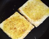 Foto langkah ke 3 dari resep Floss Roll Sandwich.