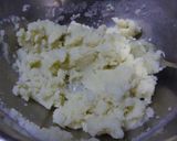 A picture of step 2 of Fried Gnocchi Made with Mashed Potatoes.