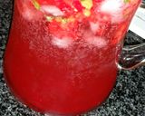 A picture of step 4 of Strawberry bliss refresher.