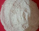 A picture of step 1 of Paneer pizza.