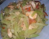 Foto langkah ke 3 dari resep Oseng udang labu siam.
