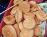 Foto langkah ke 9 dari resep Donat Bomboloni Stroberi.