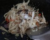 Foto langkah ke 3 dari resep Tumis Jamur Tiram.