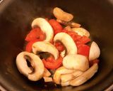 Hình bước làm 2 của món 🌱 Canh Chua Nấm Vị Tomyum Cay (Chay)