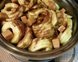 A picture of step 1 of Apple Pie applesauce.