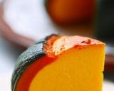 A picture of step 4 of Whole Kabocha Squash Baked Cheesecake.