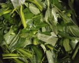 Foto langkah ke 1 dari resep Tumis kangkung.