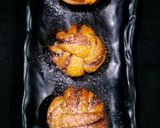 सिनामन रोल आणि जॅम स्टार ब्रेड (cinnamon roll and jam star bread recipe in marathi) रेसिपी स्टेप 6 फोटो 