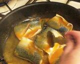 A picture of step 11 of Seafood! Mackerel Simmered in Miso.