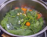 Foto langkah ke 3 dari resep Sayur bayam bening.