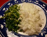 Foto del paso 2 de la receta: Garbanza con contra muslos de pollo